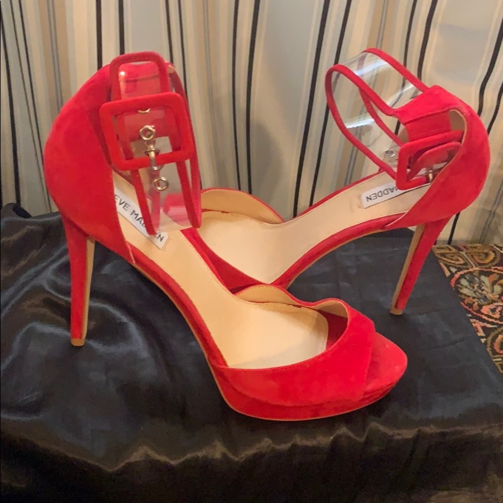 Size 10 Steve Madden open toe platform red heels